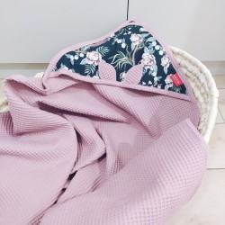 Ręcznik z kapturkiem bawełna wafelek 100x100 różowe kwiaty i ptaki - koralowy