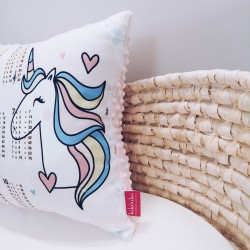 Poduszka z tabliczką mnożenia 40x40 jednorożec różowe minky