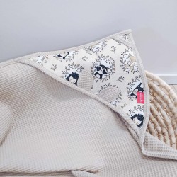 Ręcznik z kapturkiem bawełna wafelek 100x100 różowe kwiaty i ptaki - koralowy